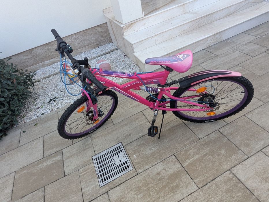 Vând bicicleta puțin folosită pt fete 24 inch