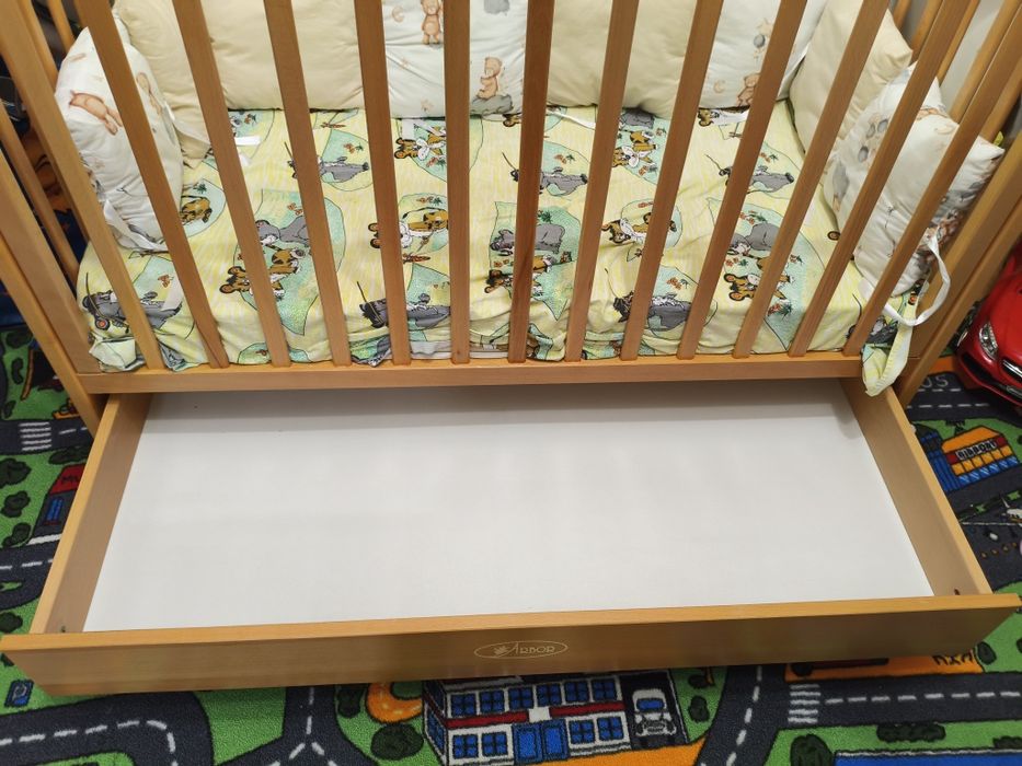 Бебешко легло с колелца