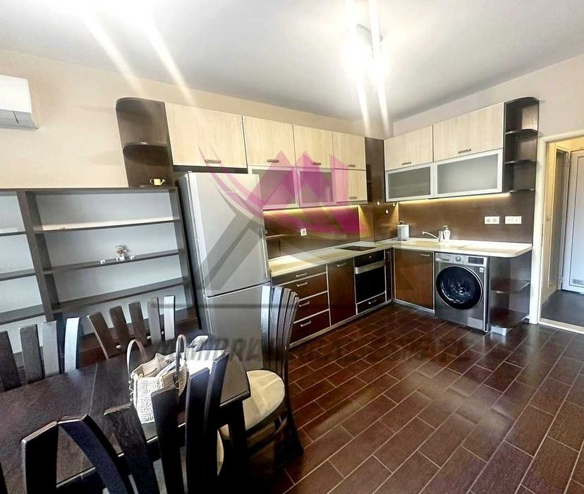 Дава се под наем Тристаен апартамент в Варна, Левски - 80 кв.м за 767 € - Снимка #1