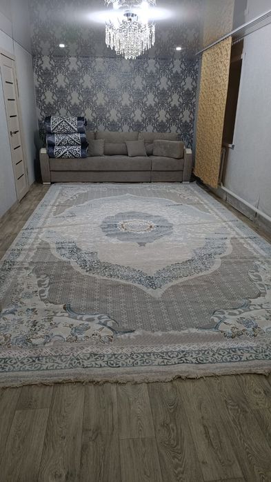 Продам ковёр 6*4 или 6*3