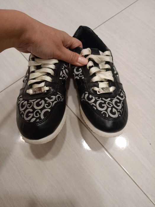 Маратонки Guess 37н