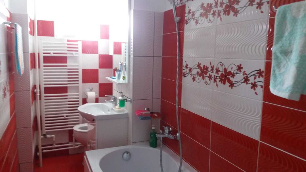 Inchiriez casa curte Peris Ilfov