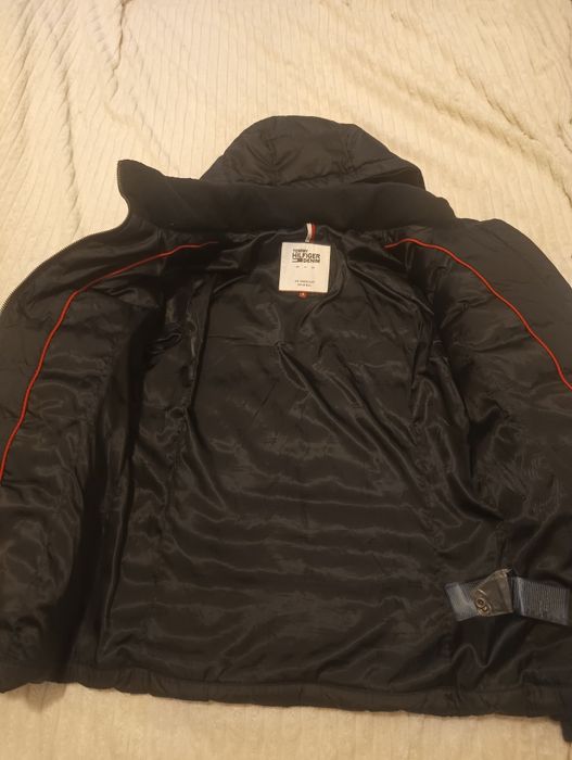 Geaca de damă Tommy Hilfiger originală cu puf S