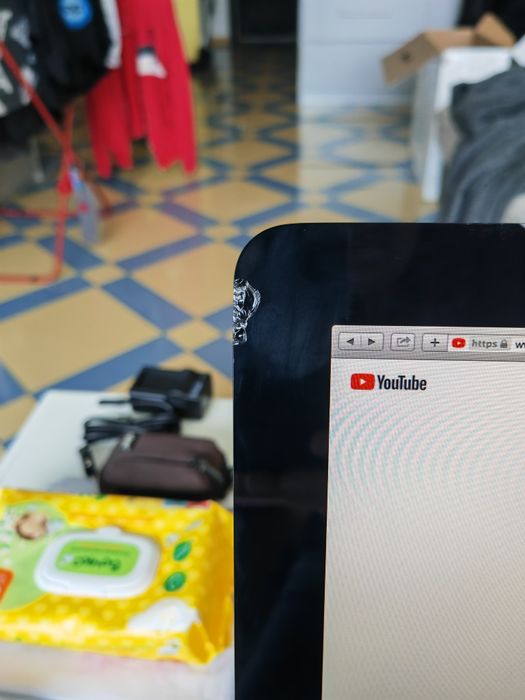 Apple Thunderbolt Display 27"-многофункционален Монитор-докинг станция