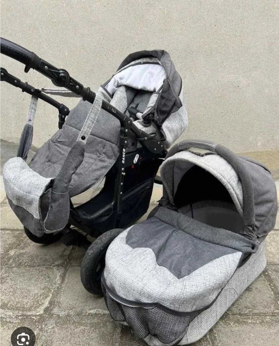 Детска сива количка с два коша