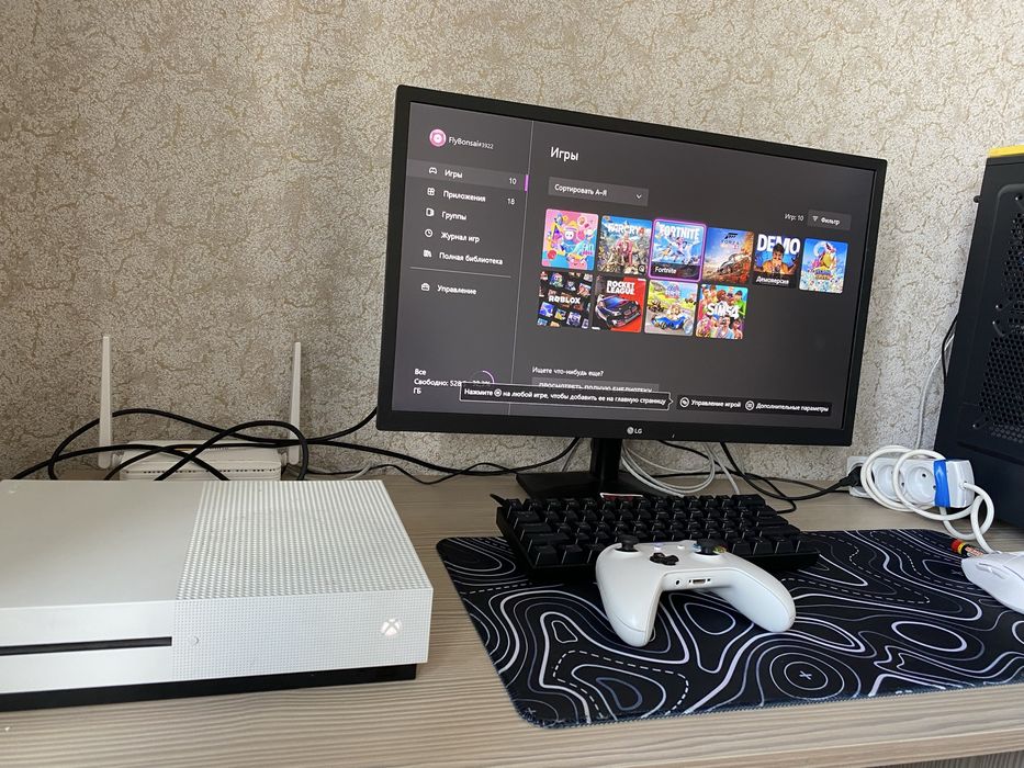 Продам XBOX 1 S  1TRB