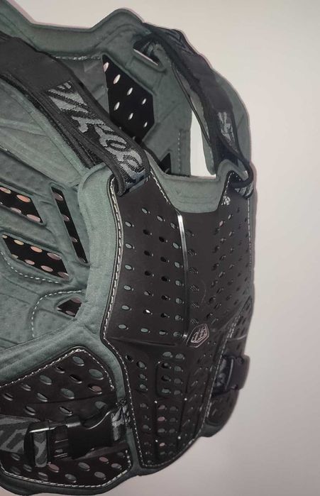 Armura mtb dowhnill Troy Lee Desings