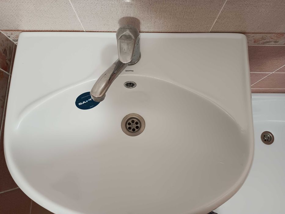 раковина  и ванная