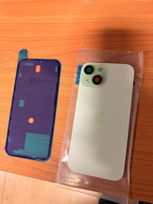 Apple iPhone 15 задно стъкло