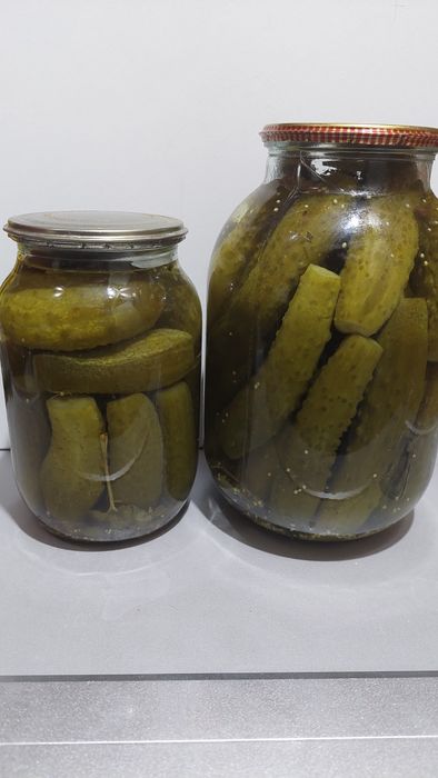 Огурцы маринованные