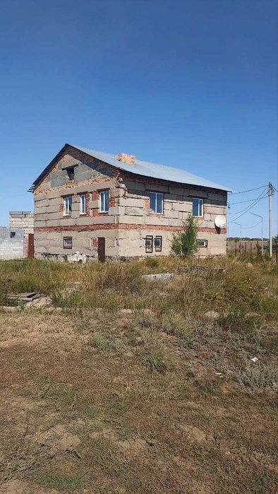 Продаю дом в отрадном недостроенный