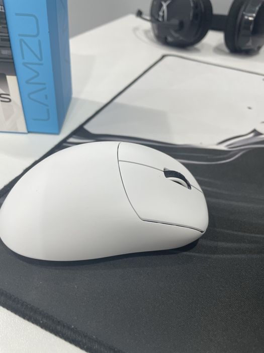 Продам мышку lamzu thorn