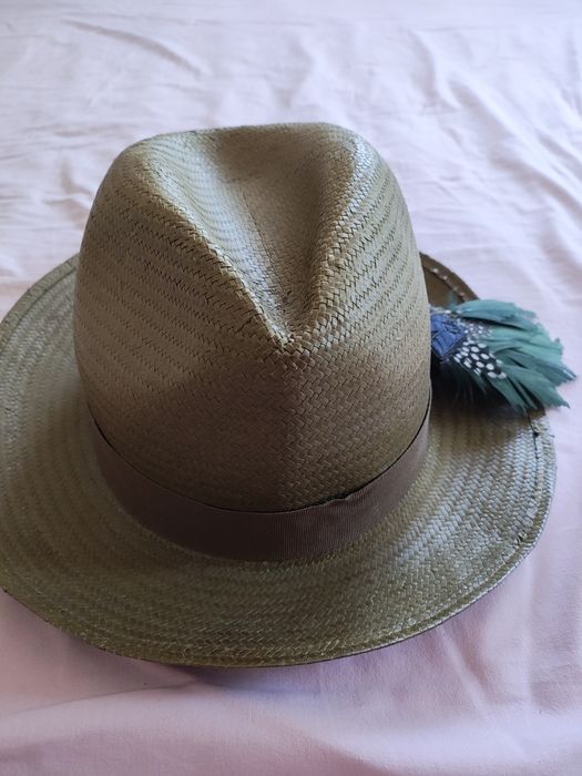 Armani сламена шапка