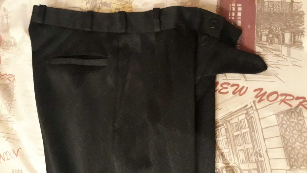 Мъжки Костюм Шит По Индивидуална Поръчка