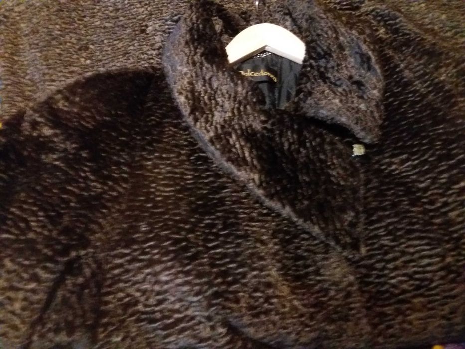 Haina imitatie blana astrahan, eleganta, captusita, stare f.buna