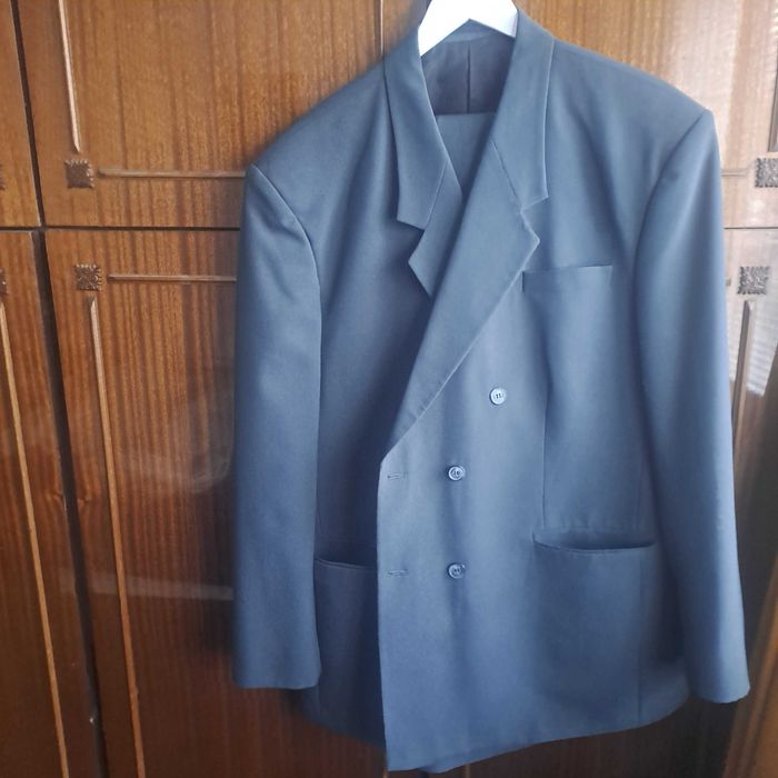 Мъжки костюм за бала нов марков