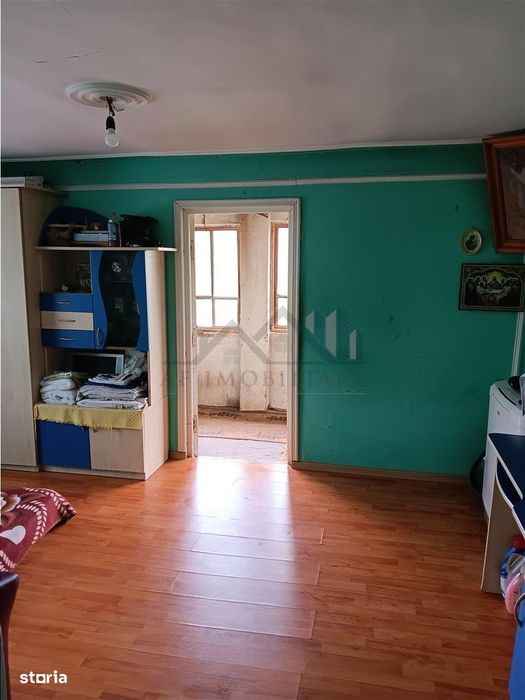 Manta Rosie  Hlincea Teren 616mp si Casa veche din caramida 81mp