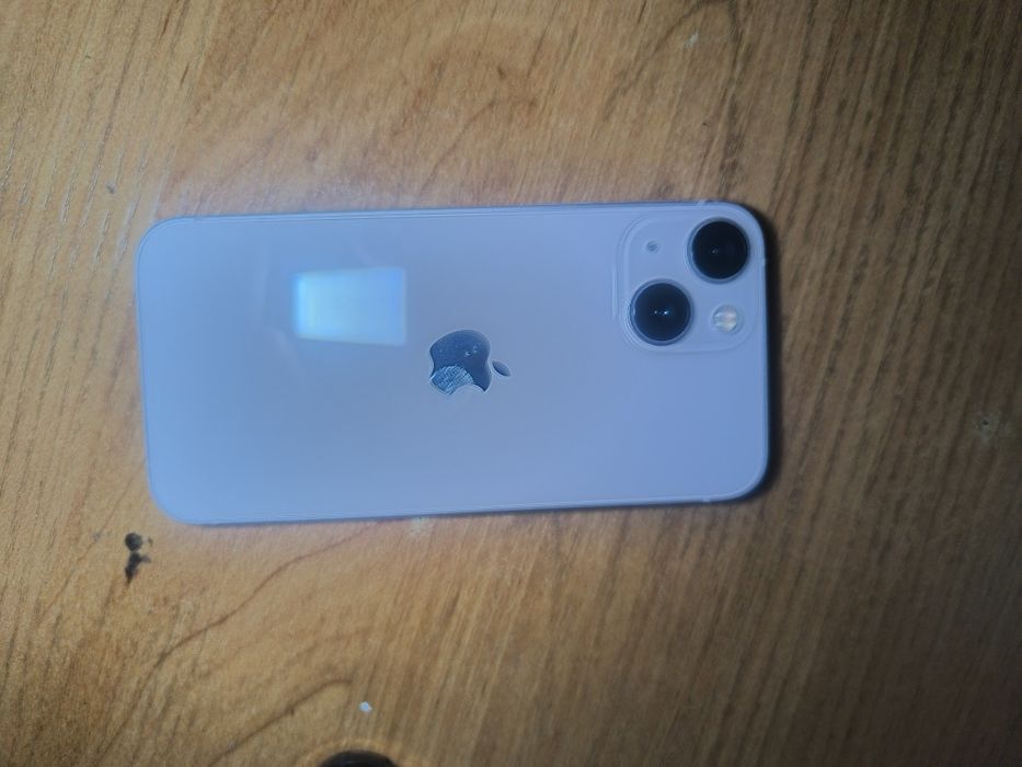 Продам айфон  13 мини срочно