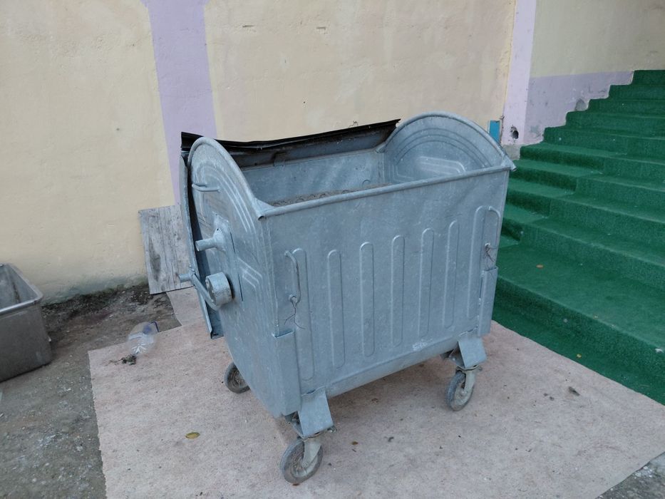 Vănd coș de gunoi zincat