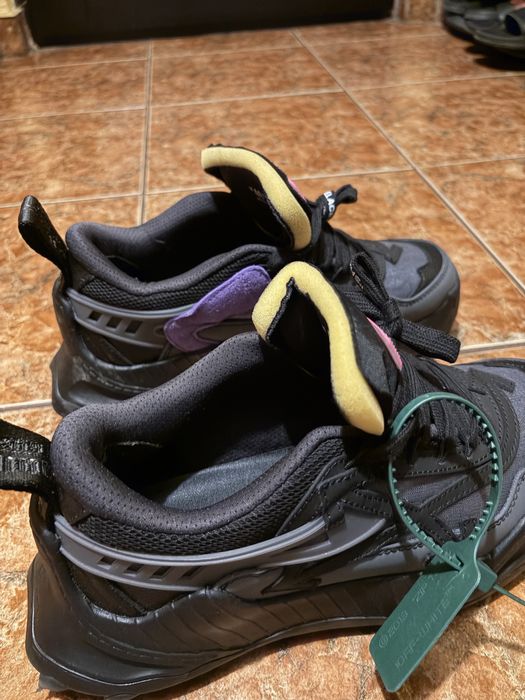 Adidasi Off White odsy sneakers