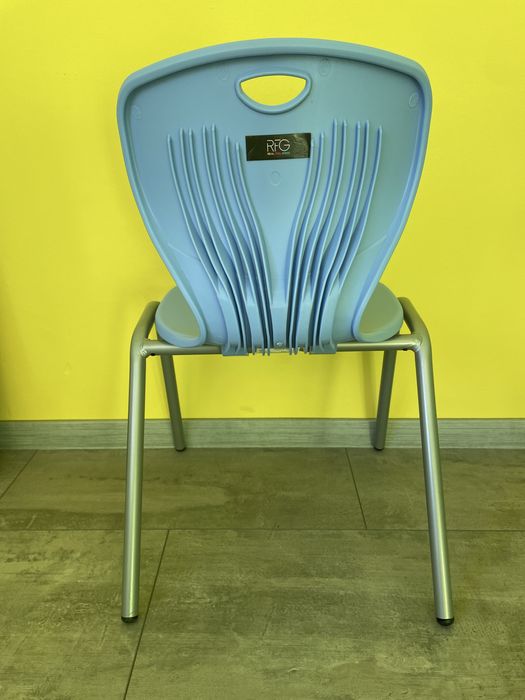 Ученически стол за деца 1-4 клас