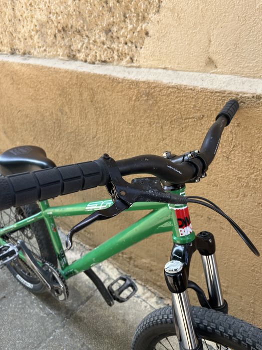 Dirt jump колело за трикове DMR bikes transition old school