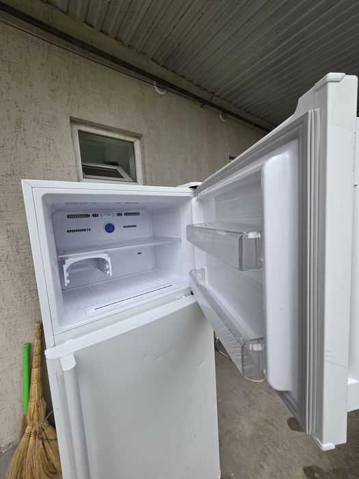 Продам холодильник SAMSUNG,про-во Korea