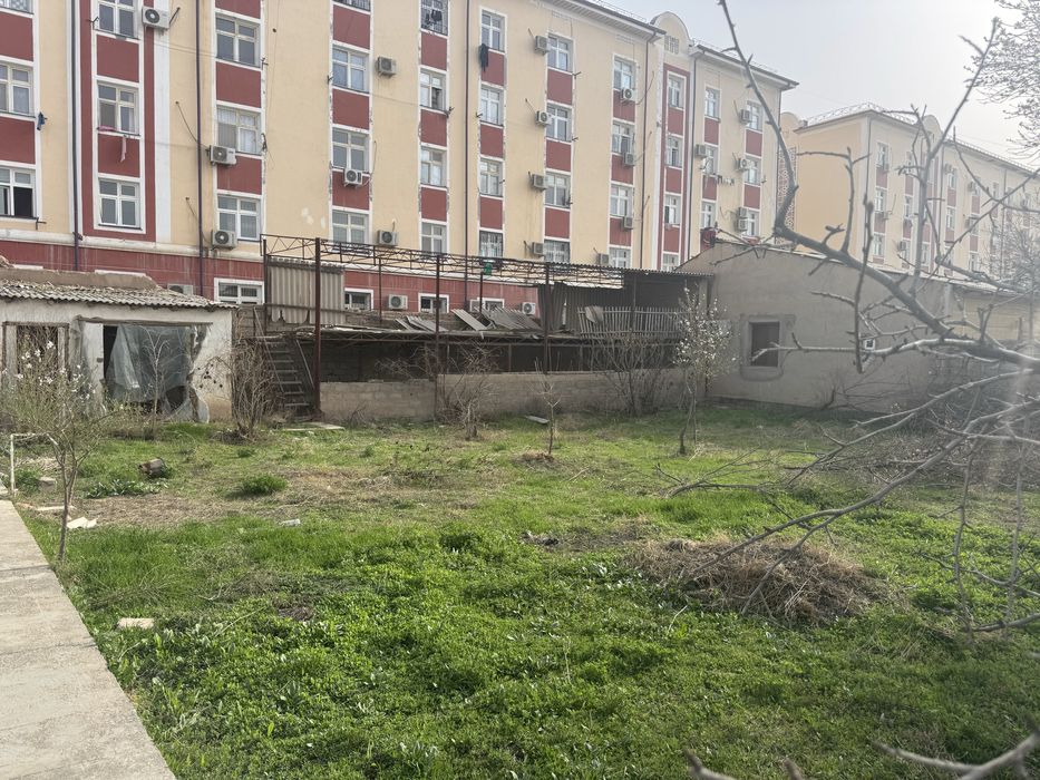 4 sotix yer sotiladi