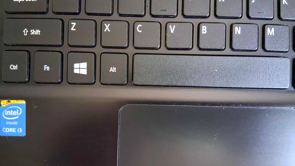 Laptop Acer E5 - 571