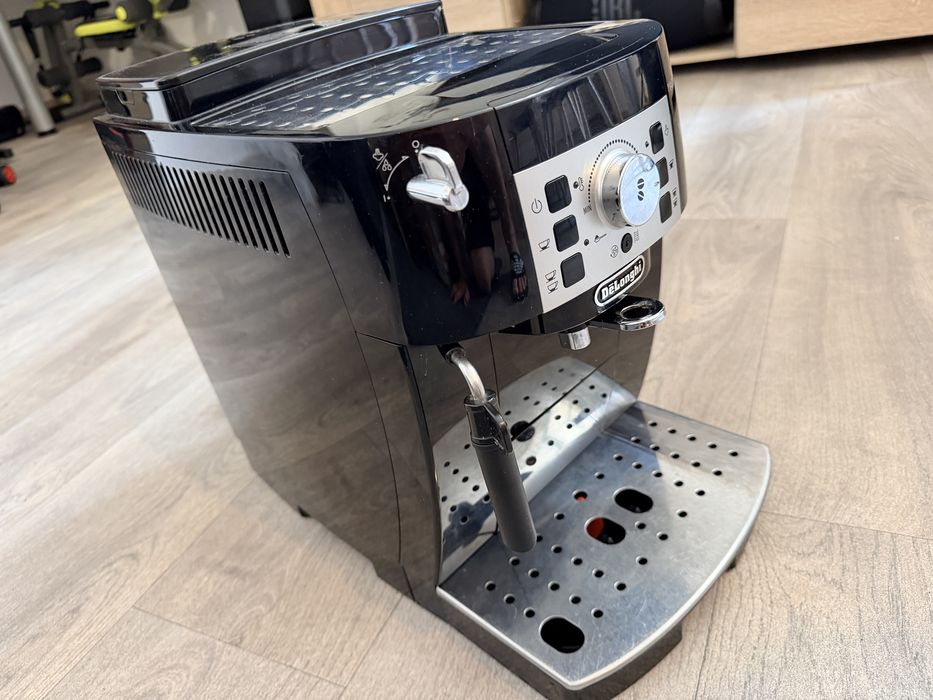 Delonghi magnifica
