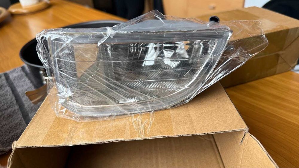 Фарове за мъгла Тойота РАВ4 от2000 до 2005 година