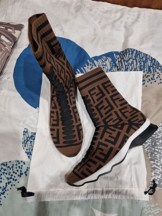 Чисто нови спортни боти