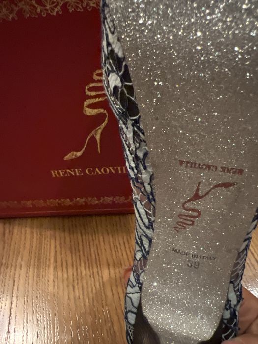 Модельные туфли от Rene Caivilla