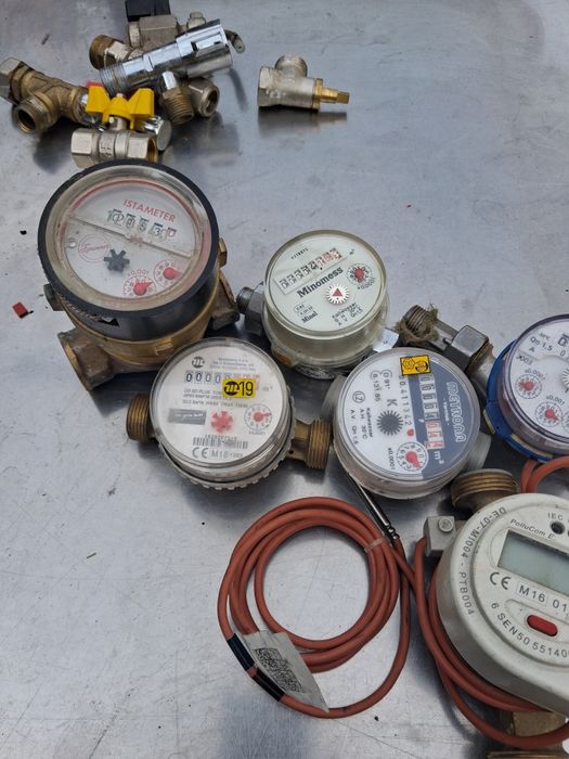 Vând apometre de apa