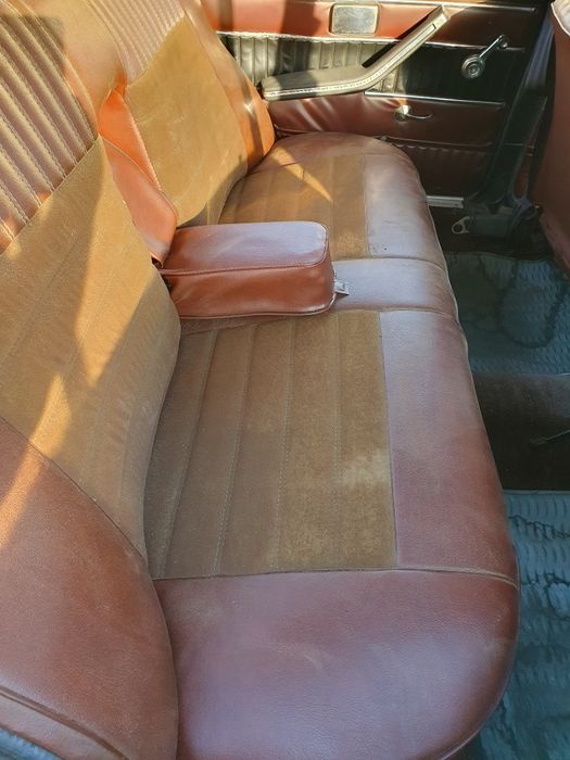 Продавам Лада 2103-1500