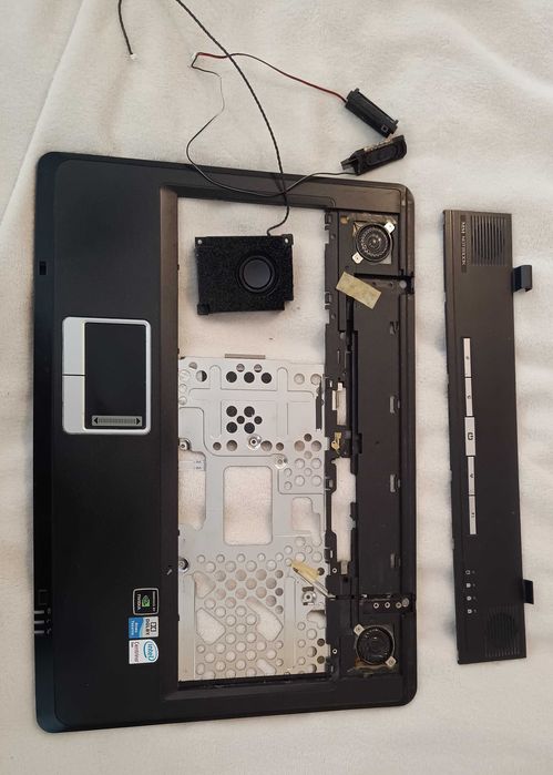 Dezmembrez Laptop MSI EX700+