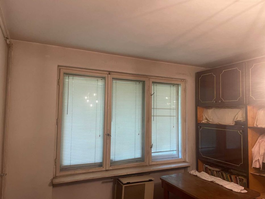 INDEPENDENTEI, zona VIVO,ap. 3 camere sd, parter,bun sediu,68.000 eur