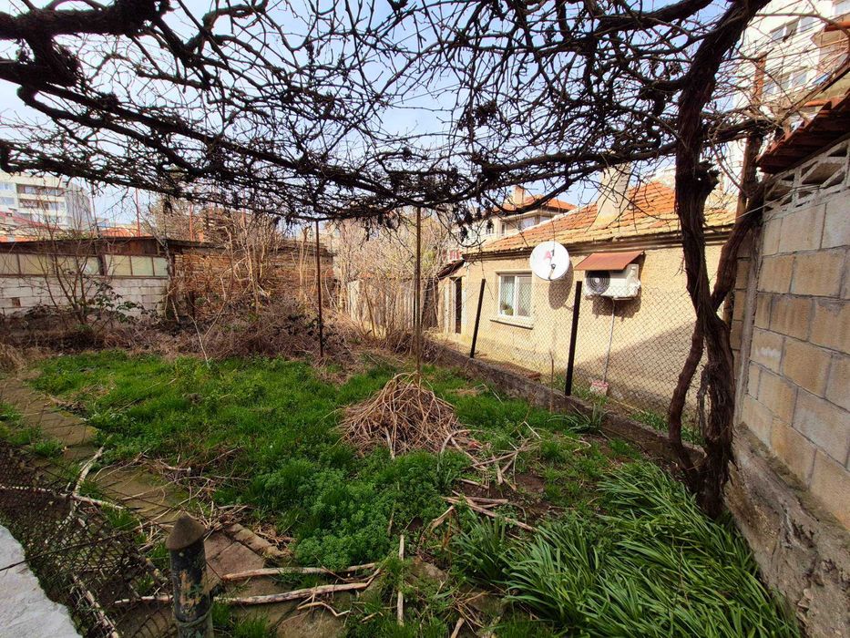 Продава се Етаж от къща в Варна, Аспарухово - 110 кв.м за 1855 €/кв.м - Снимка #11