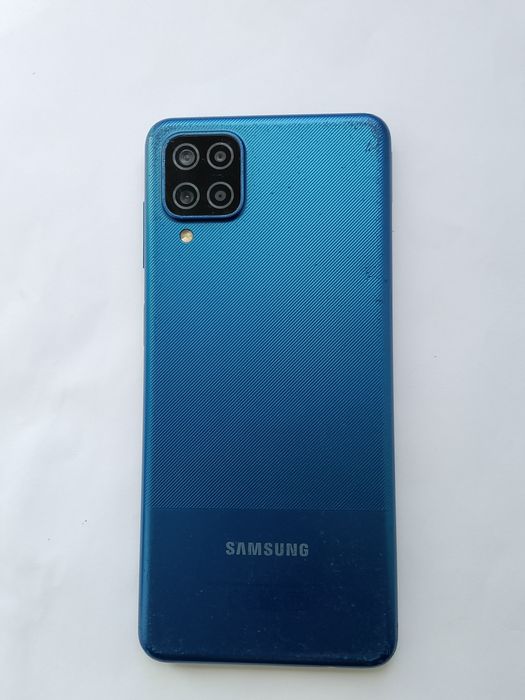 Продам Samsung Galaxy A12 Gb32