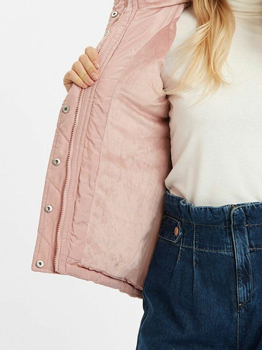 Продам куртку 52 размера