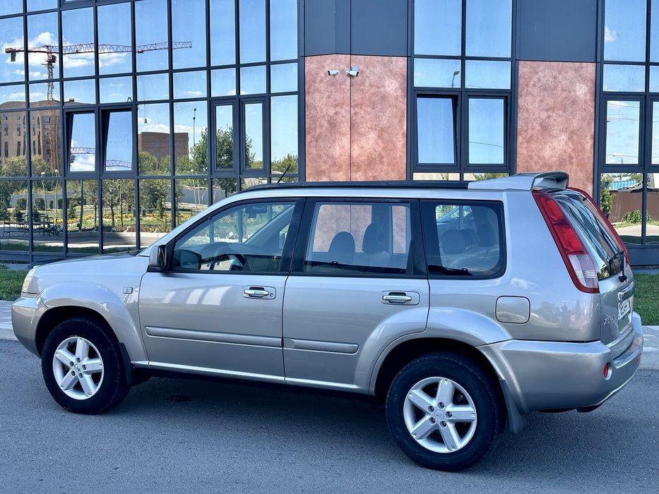 Nissan X Trail 2004год