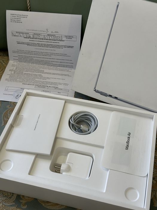Новый! Macbook Air 13 M4 2025, емкость 100%, циклов 8