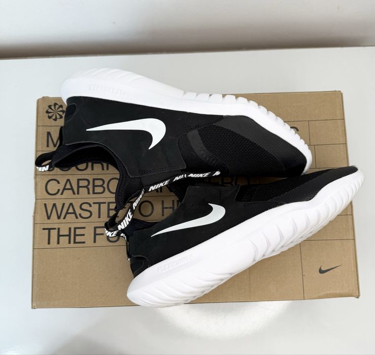 Nike Flex Runner (39) 24.5см.Маратонки