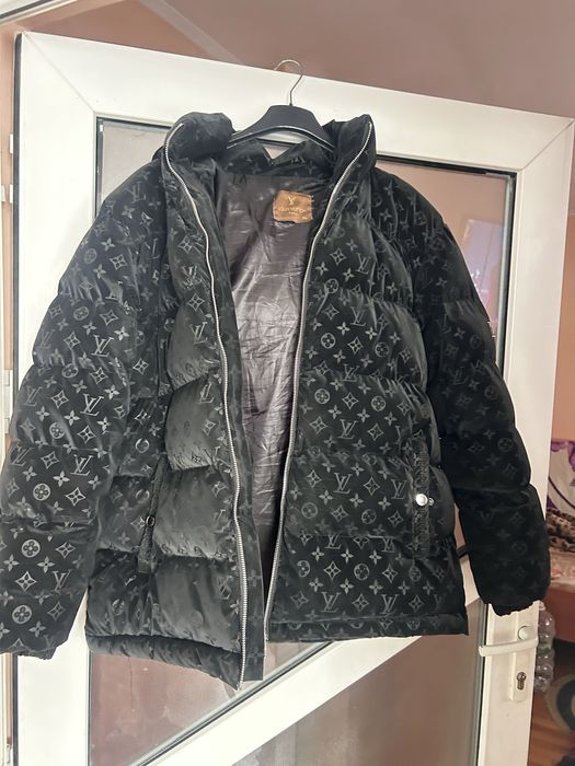 Vand geaca Louis Vuitton