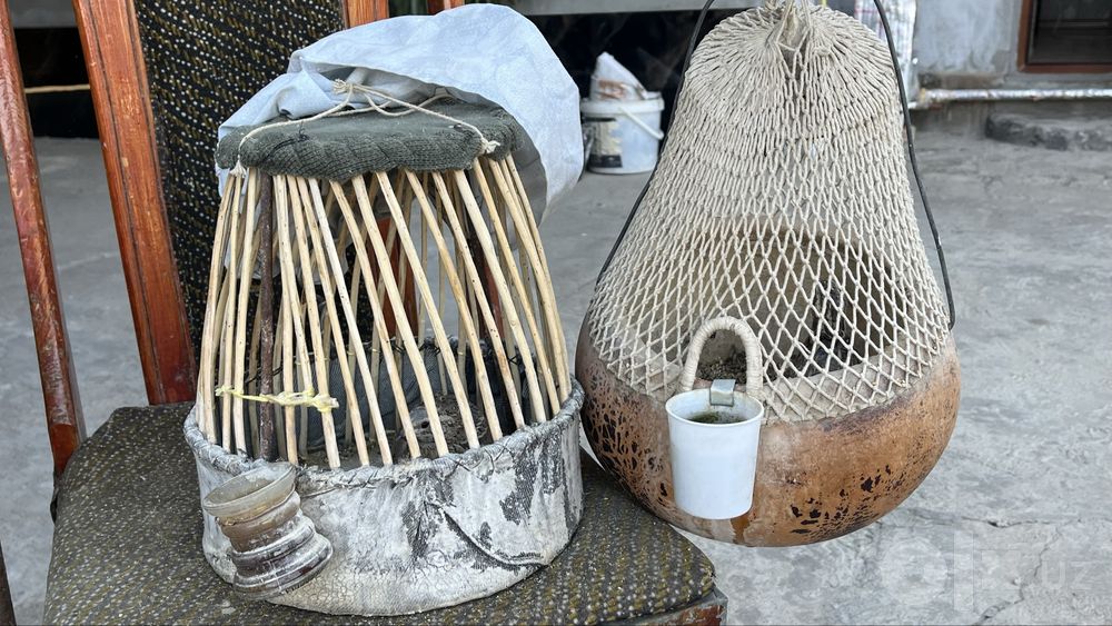 2 komplek Bedana sotiladi savati bilan birga, narxi 400k kelishamiz