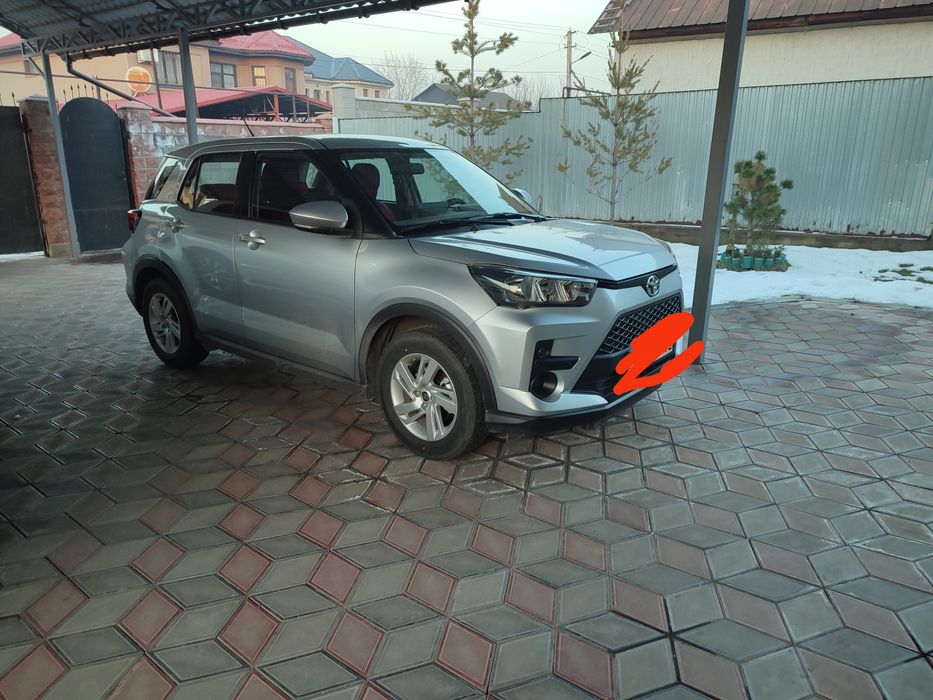 Продам тойота райз 2022 г.в.