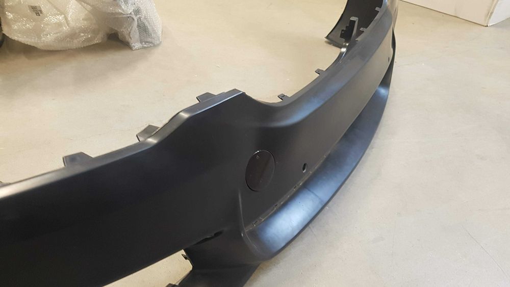 Предна Броня BMW G30 M-Tech НОВА с ДЕФЕКТ