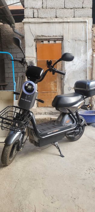 SKUTER BONVI             .