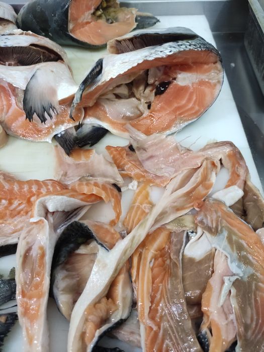 Сёмга обрезки вырезки голова