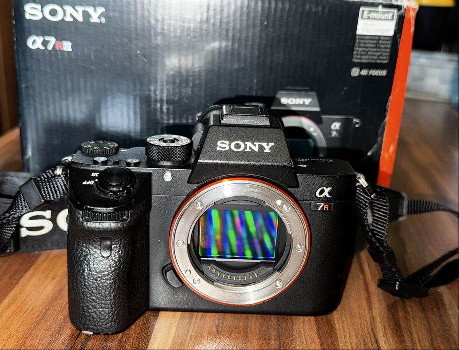 Sony A7R III (ILCE-7RM3) + Cage SmallRig